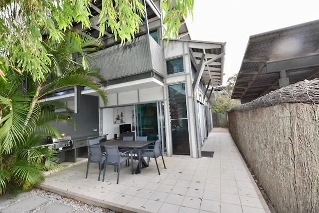 Resort East On Byron Hotel Byron Bay